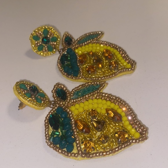 Lemon Earrings 🍋 - Picture 2 of 4